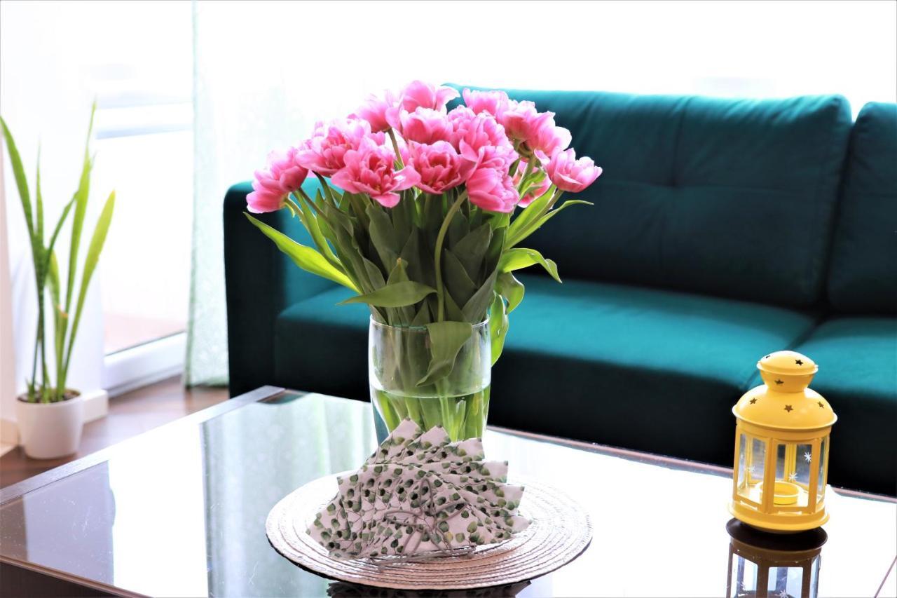 Appartement Stylish And Spacious By Cooee Warschau